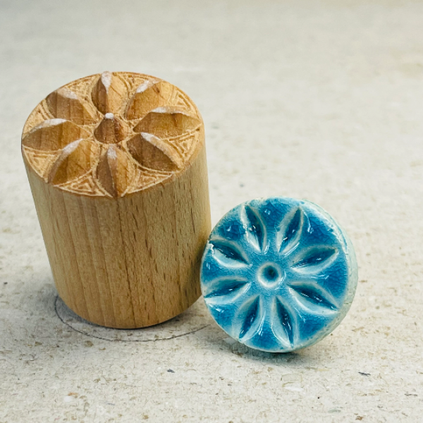 Blume-7 Runde Stempel TONA arts