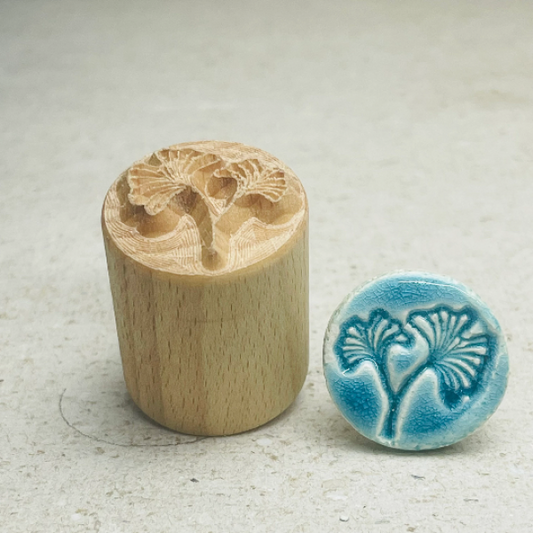 Ginkgoblatt 2 Runde Stempel TONA arts