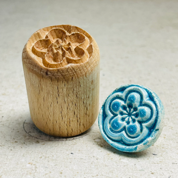 Blume-27n Runde Stempel TONA arts