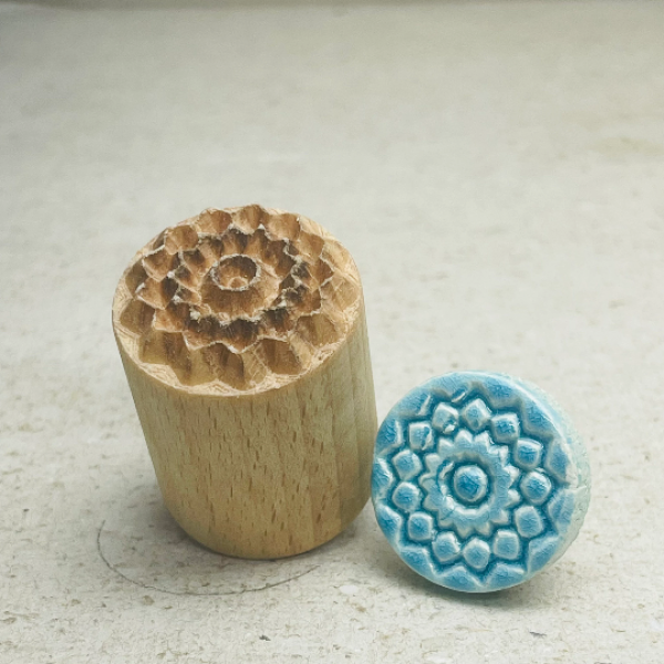 Blume-42 Runde Stempel TONA arts