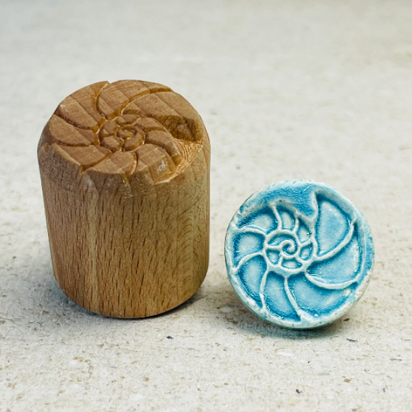 Marine-Nautilus-Ammonite-SR3 Runde Stempel TONA arts